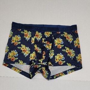 New Graphy Micro 2(X)IST Floral Trunk Brief Size M